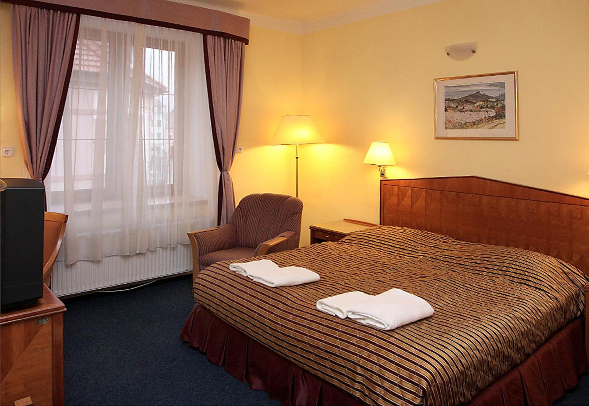 Hotel Prajer Vodňany Buitenkant foto