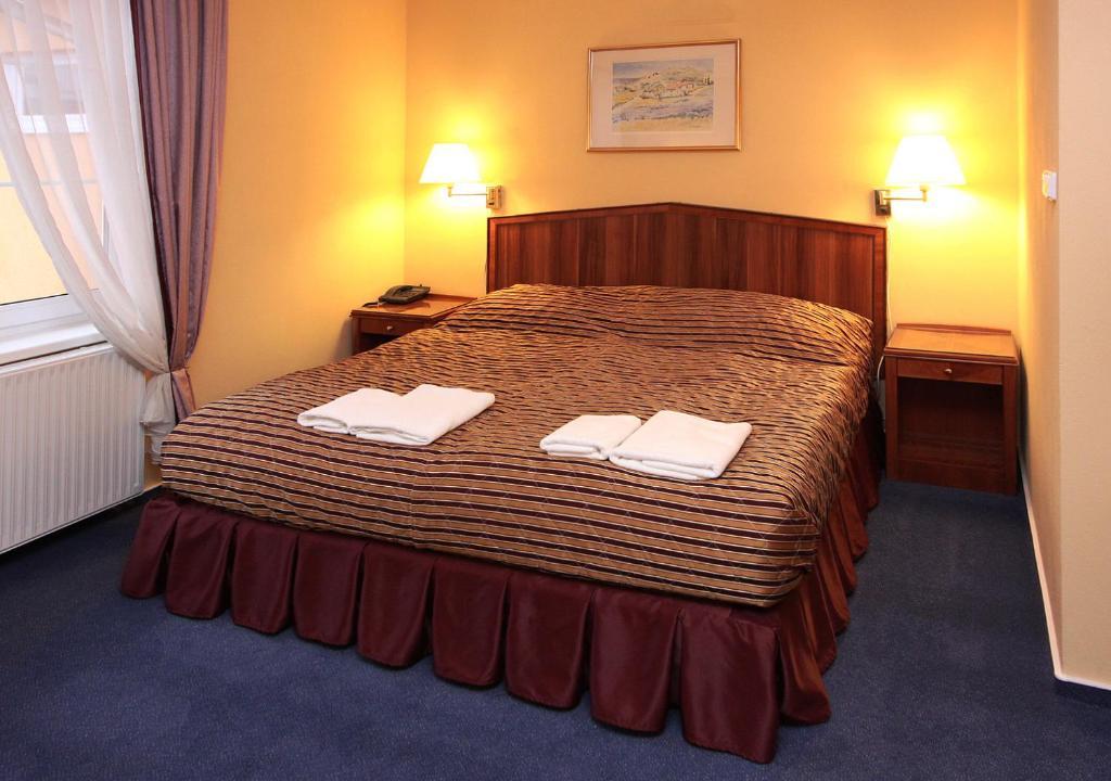 Hotel Prajer Vodňany Buitenkant foto