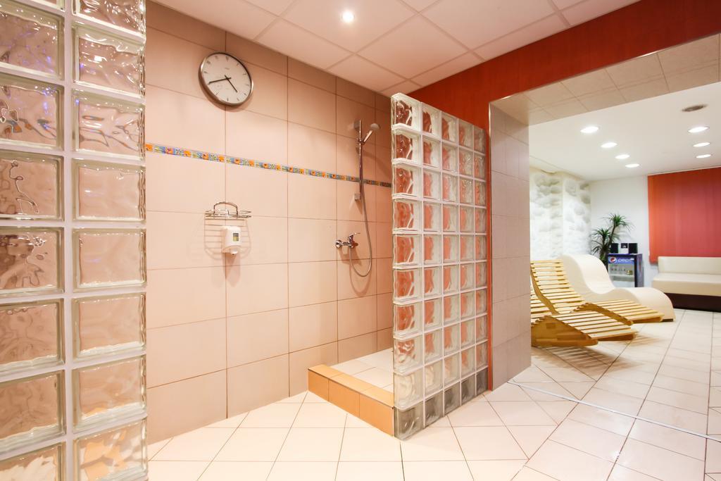 Hotel Prajer Vodňany Buitenkant foto