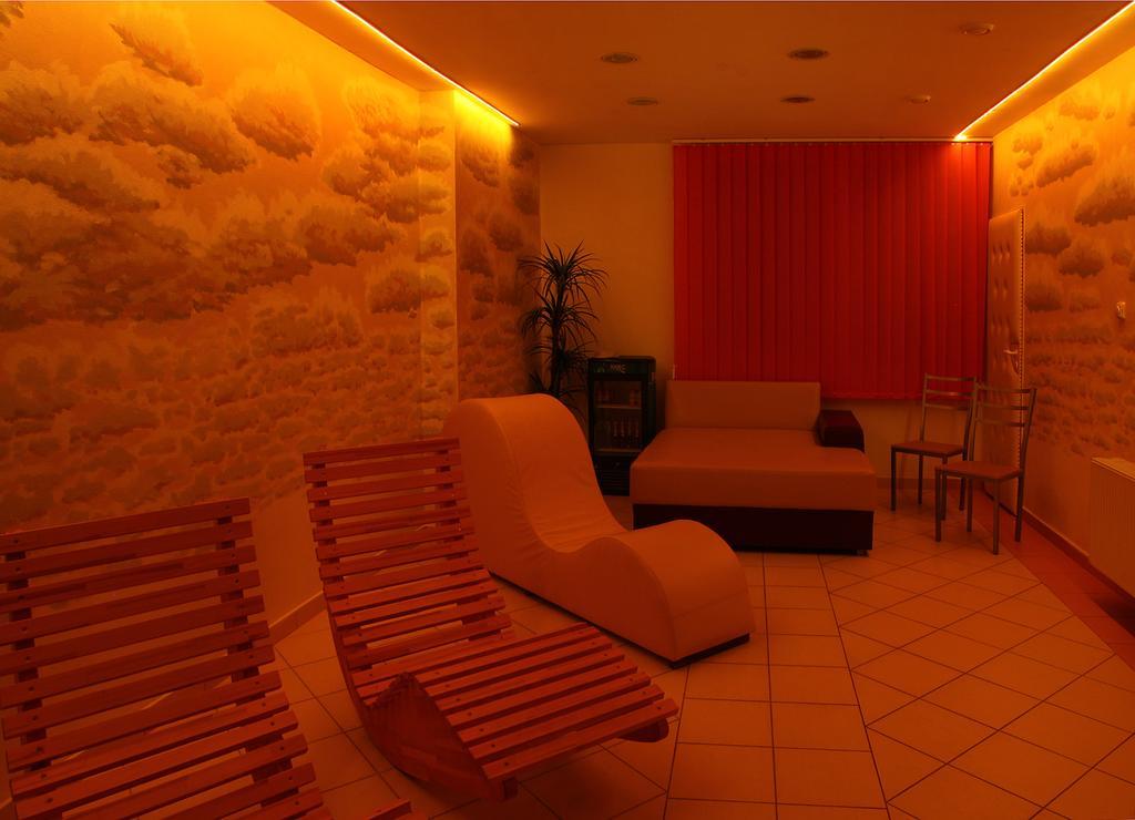 Hotel Prajer Vodňany Buitenkant foto